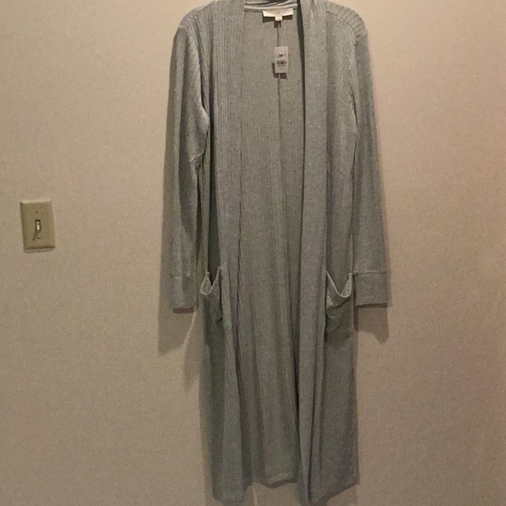 NWT Long light green Cardigan with Pockets in size small
